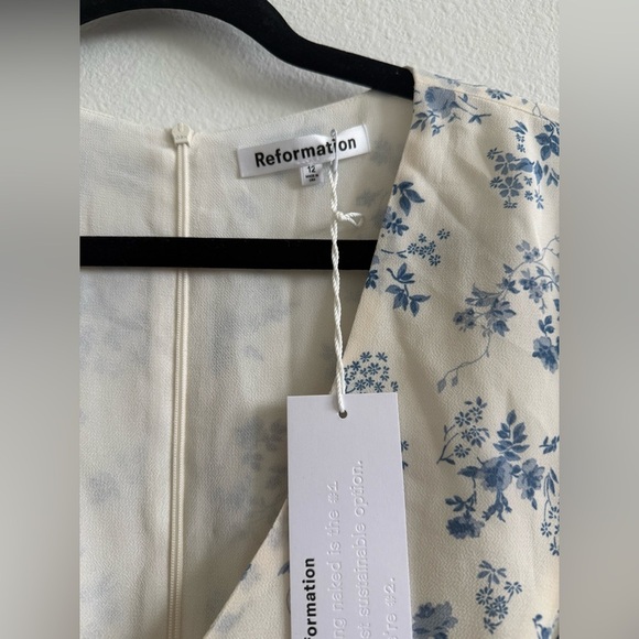 NEW WITH TAGS - REFORMATION Tamsin Floral Mini Dress - Picture 7 of 9